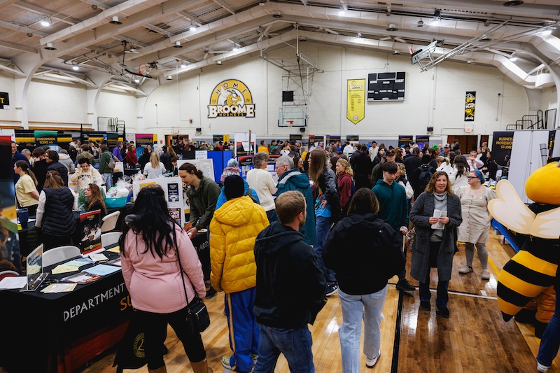 parents students and families at suny broome open house